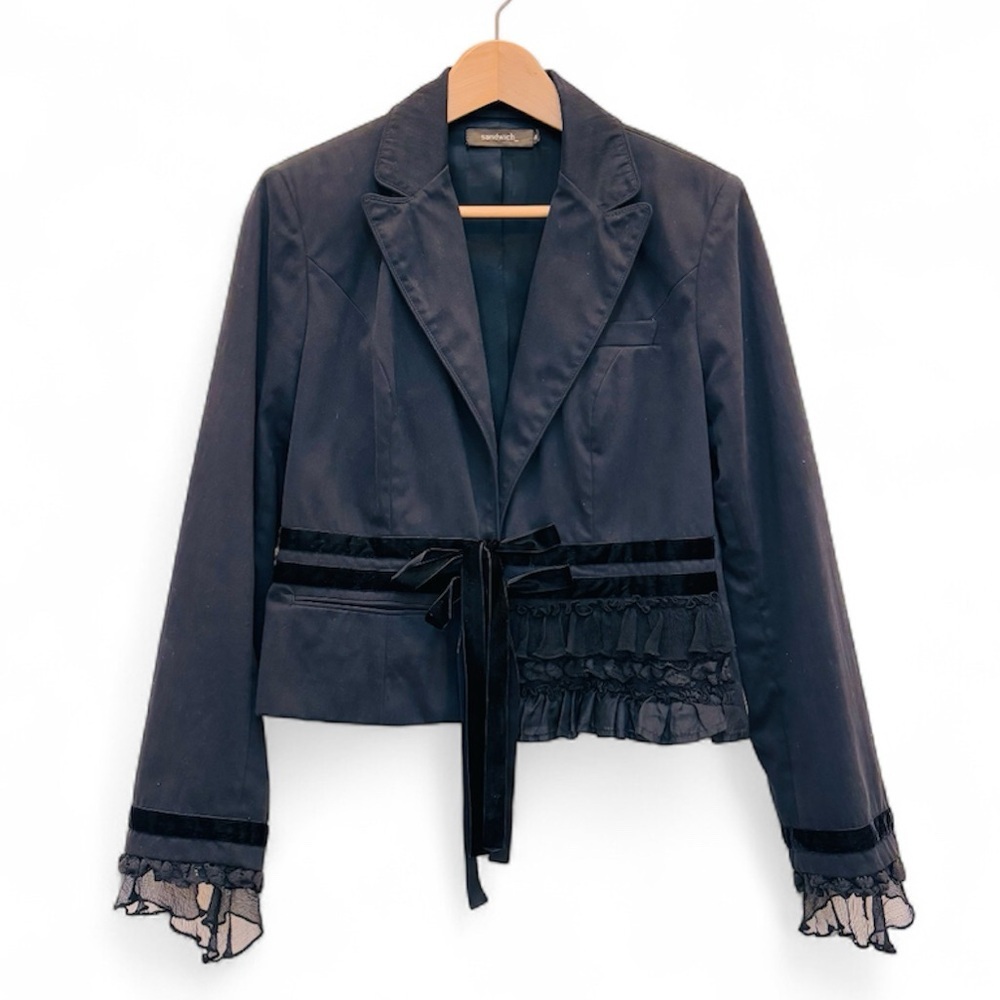 sandwich_  Vintage Cropped Blazer Size 10 Velvet / Silk Ruffle Trim Romantic - Picture 2 of 13